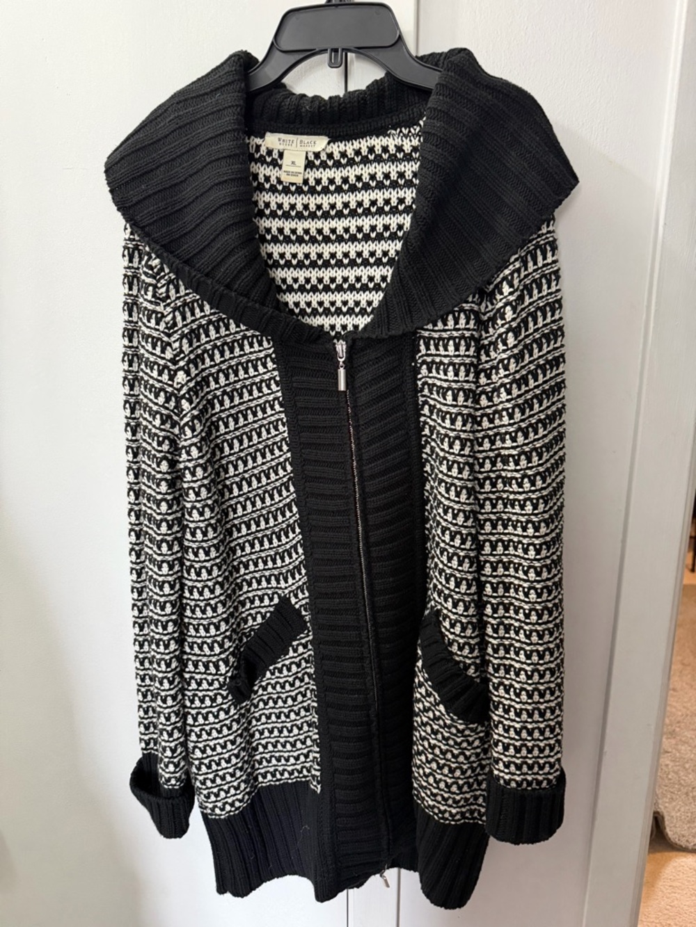 White House Black Market Black & White Knit Zip Cardigan with Shawl Collar